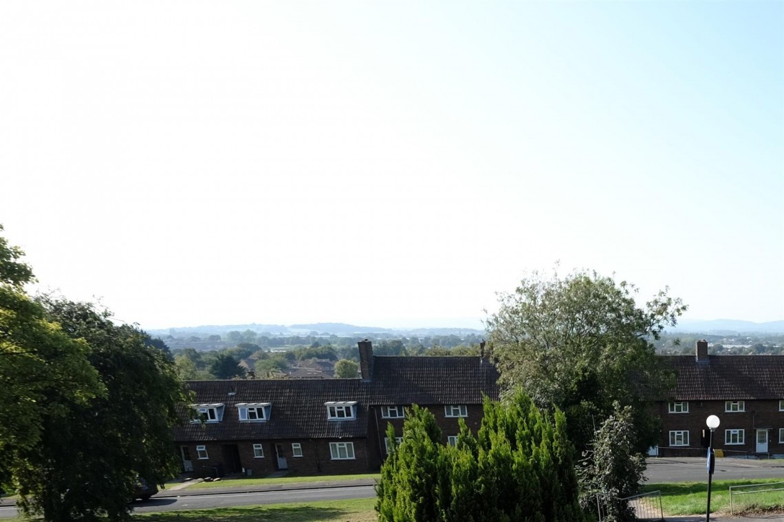 Images for DETACHED HOUSE - REDUCED PRICE FOR AUCTION