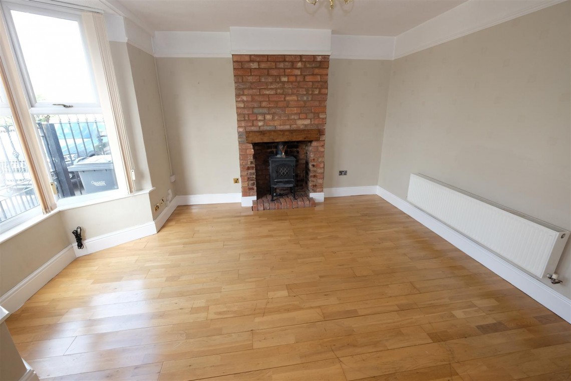 Images for DETACHED HOUSE - REDUCED PRICE FOR AUCTION