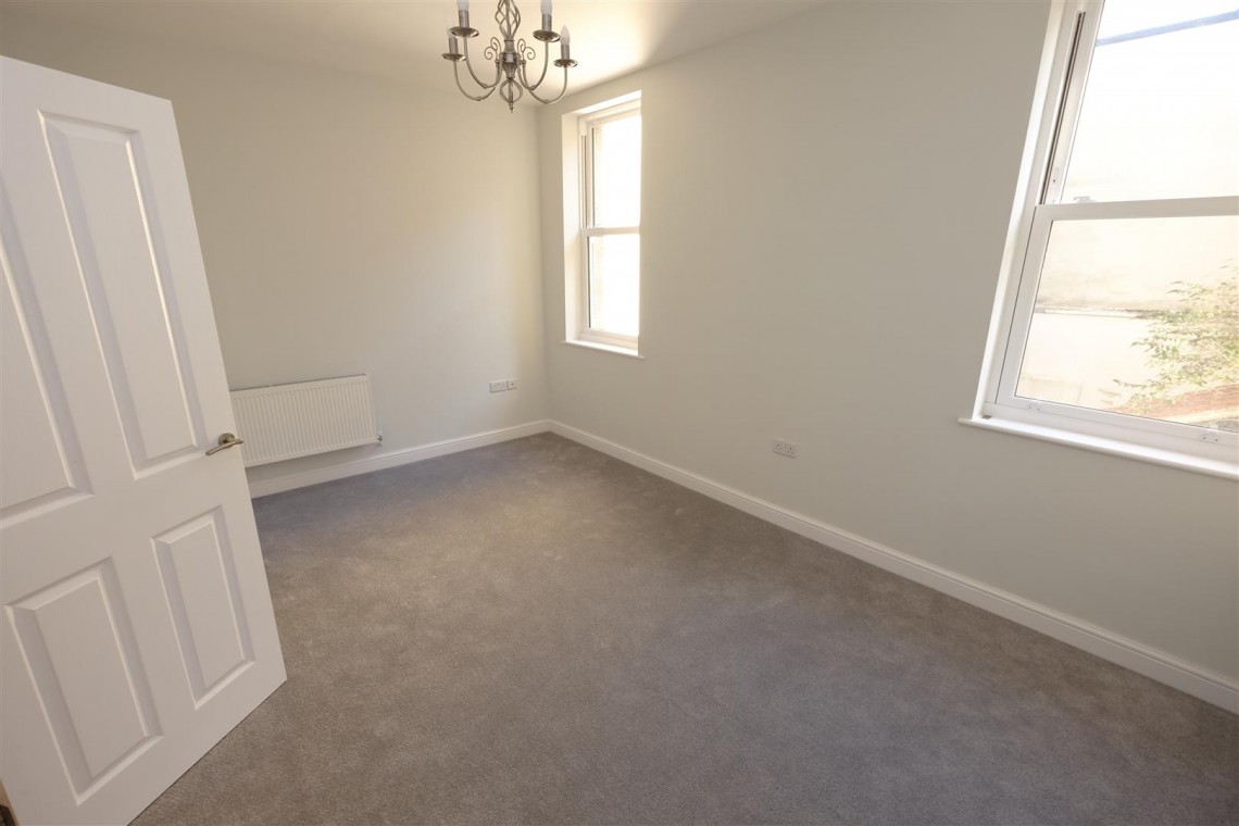 Images for RENOVATED 3 BED FLAT - BS3