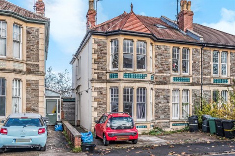View Full Details for INVESTMENT FLAT - WESTBURY PARK