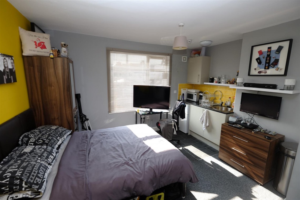 Images for 5 BED / 5 BATH - HMO - £33K PA