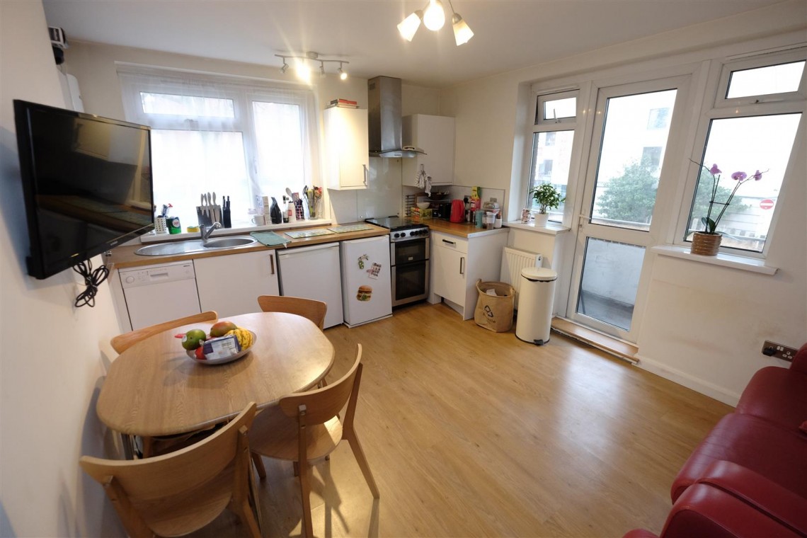 Images for 3 BED INVESTMENT - £19.5K PA