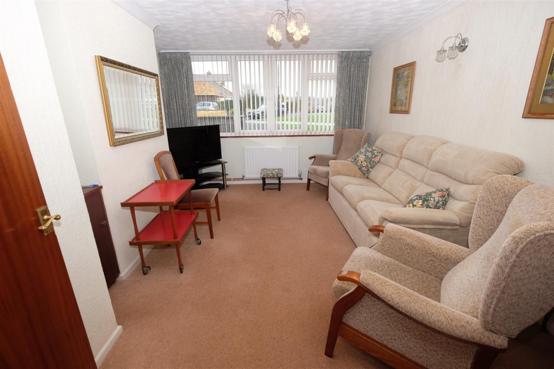 Images for HOUSE FOR UPDATING - NAILSEA