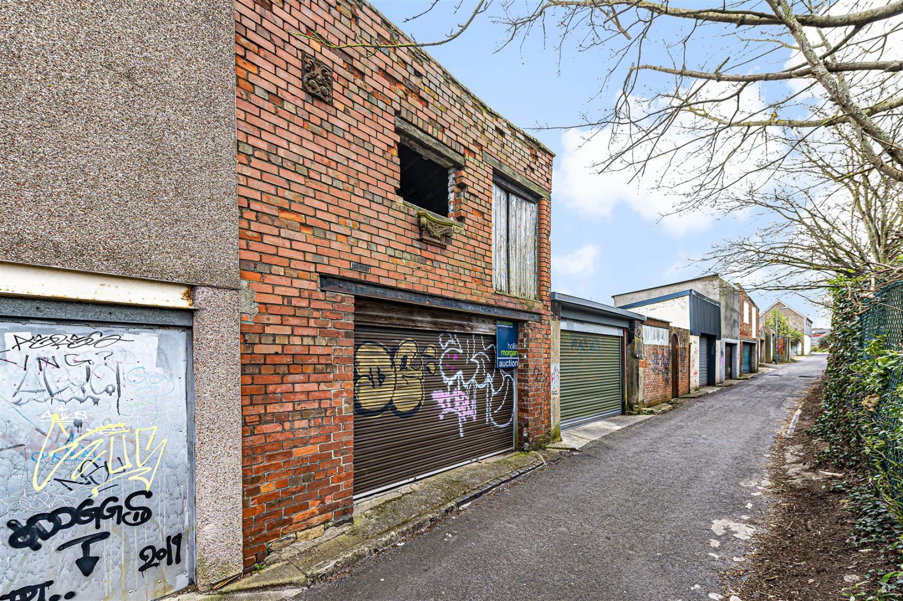 Images for COACH HOUSE WITH POTENTIAL - BRISLINGTON