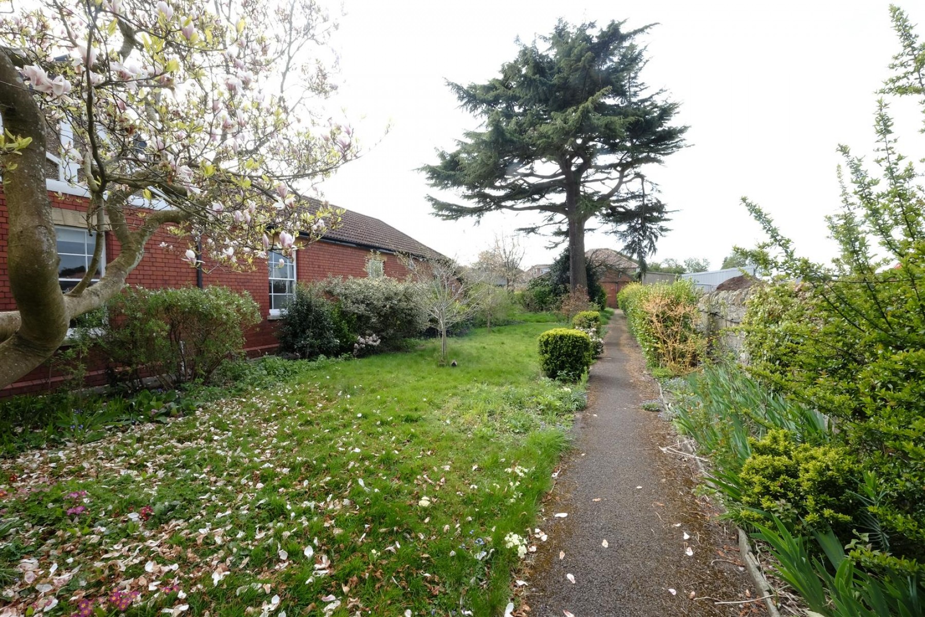 Images for DETACHED HOUSE ON 0.5 ACRE PLOT - FISHPONDS