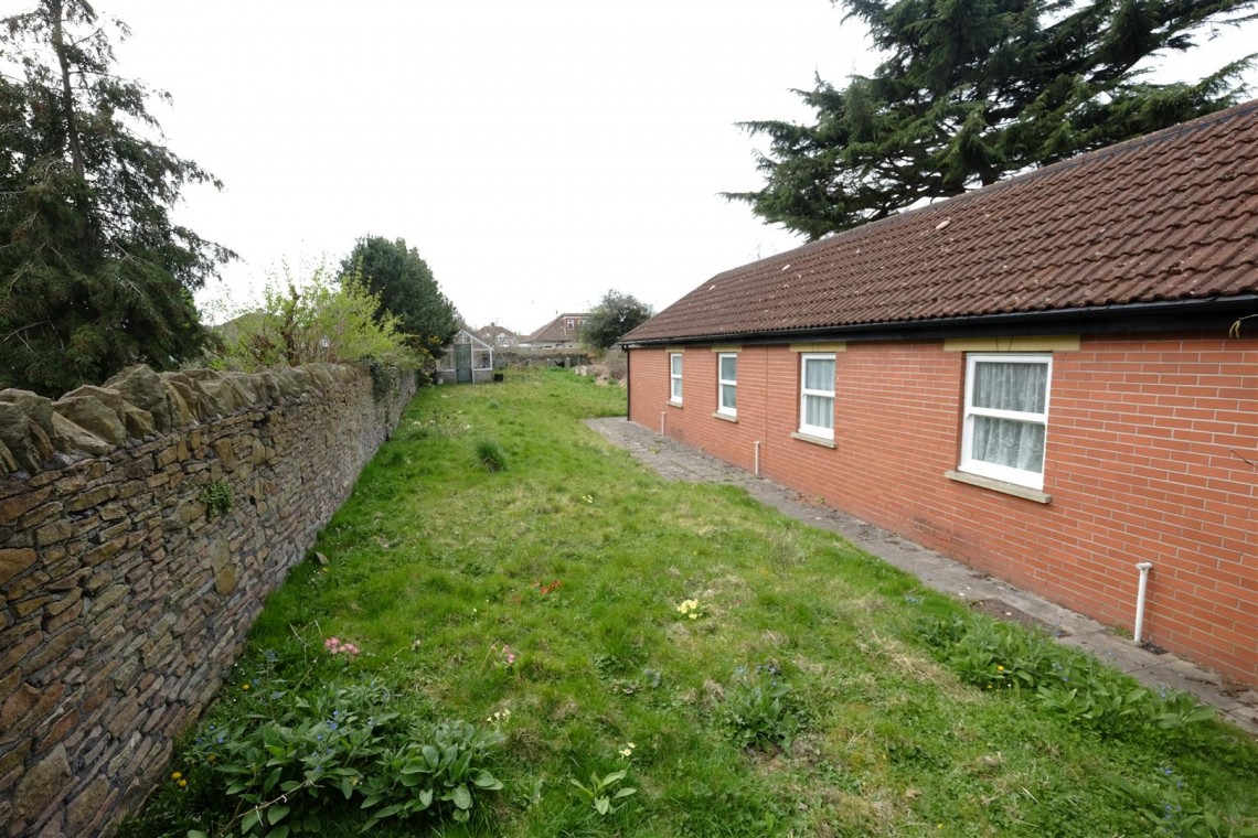 Images for DETACHED HOUSE ON 0.5 ACRE PLOT - FISHPONDS