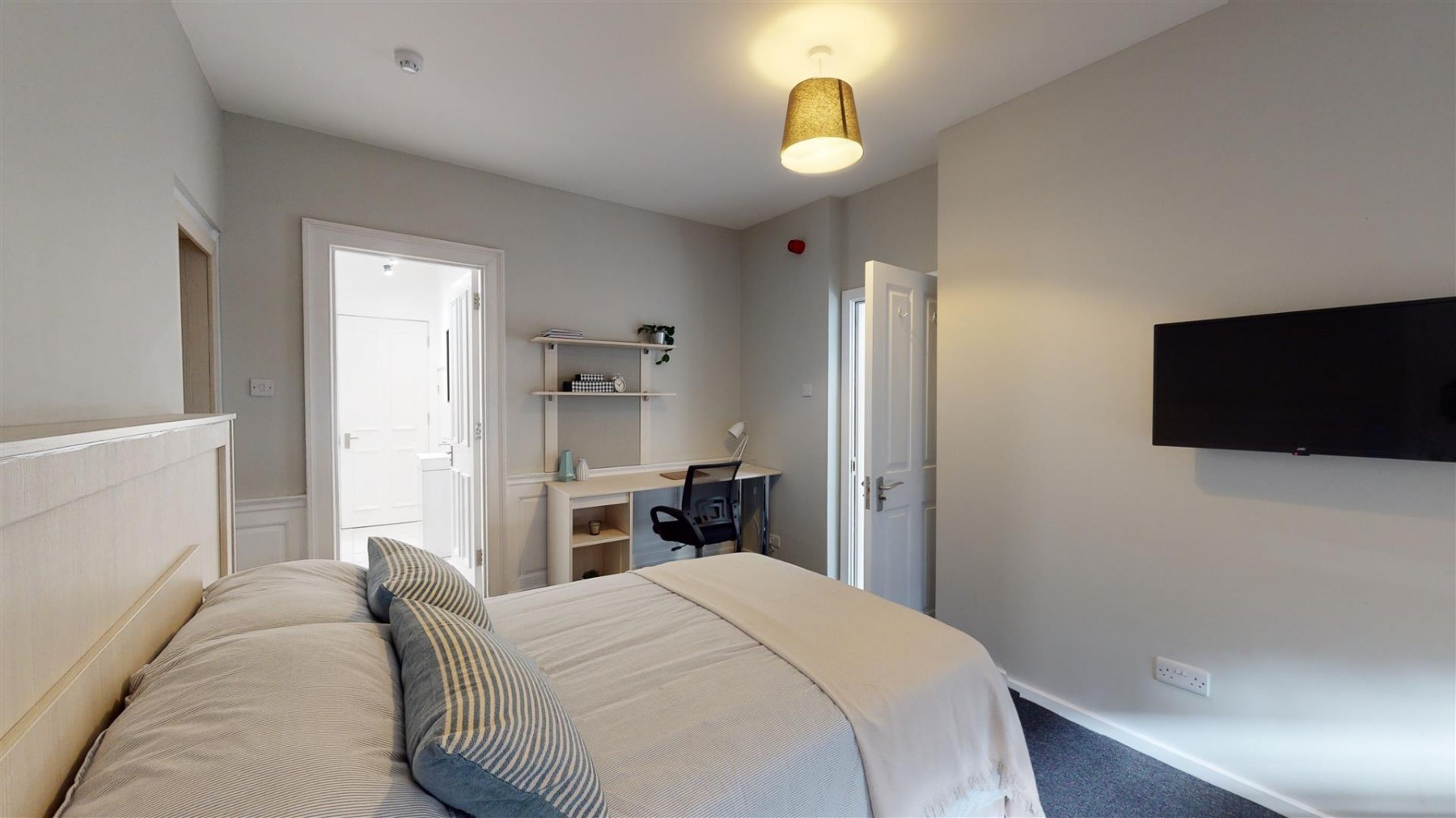 Images for 11 BED HMO - REDCLIFFE
