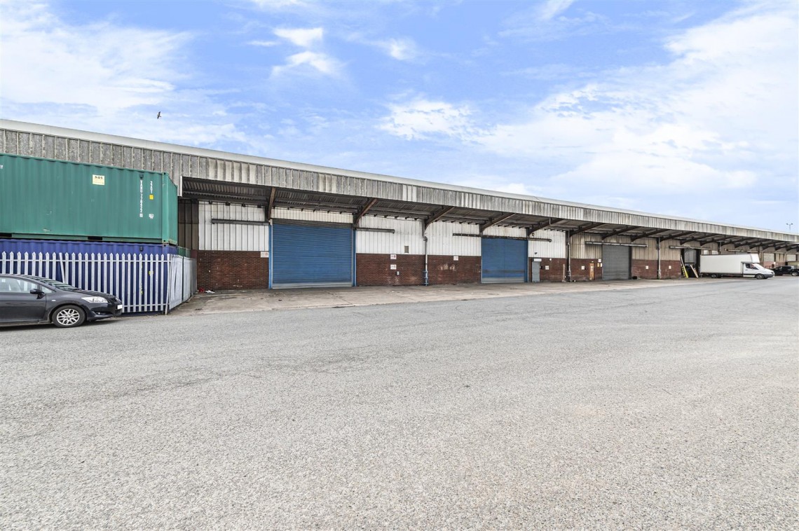 Images for COMMERCIAL INVESTMENT - £152k GROSS INCOME PA