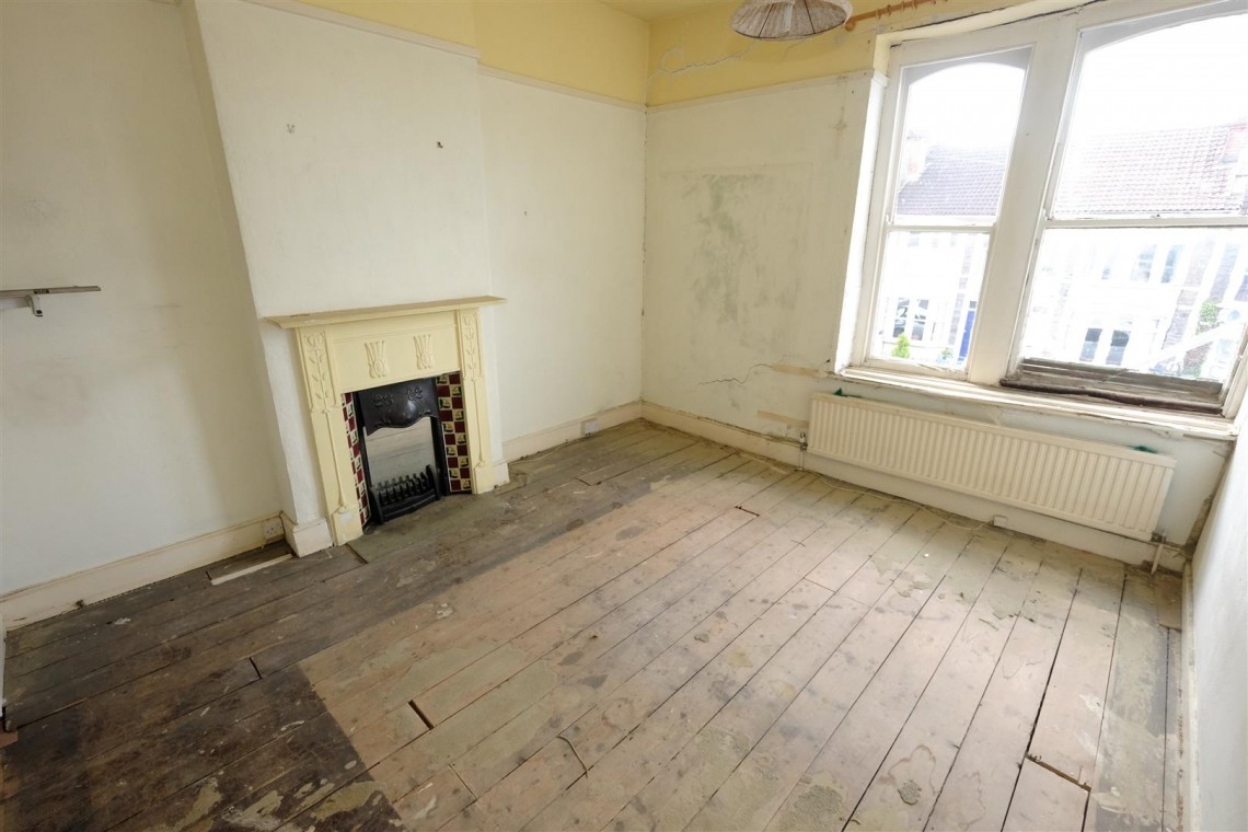 Images for HOUSE FOR MODERNISATION - STAPLE HILL