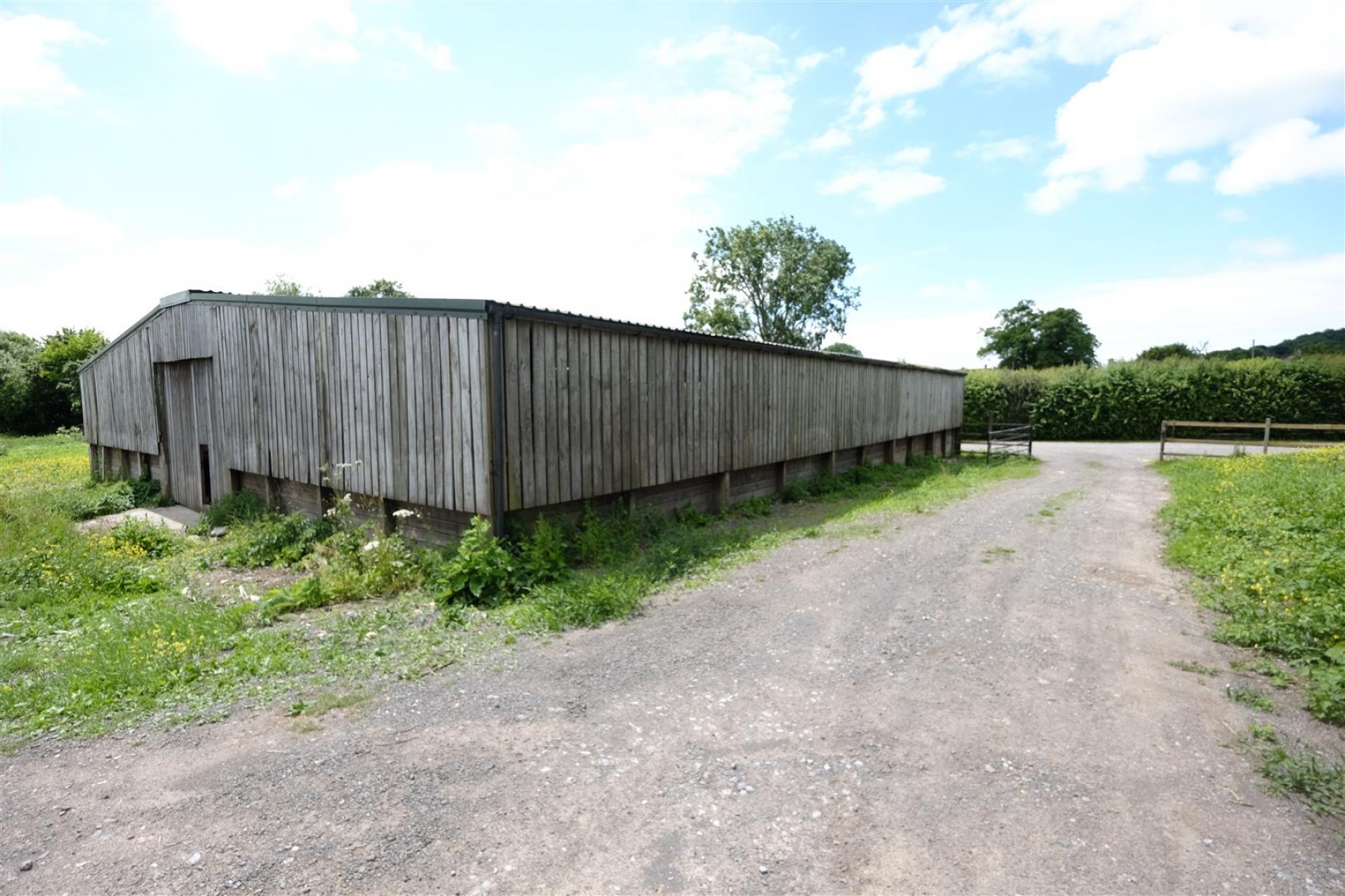 Loxton Pool Barns Court Farm, Christon Road, BS26 2XG