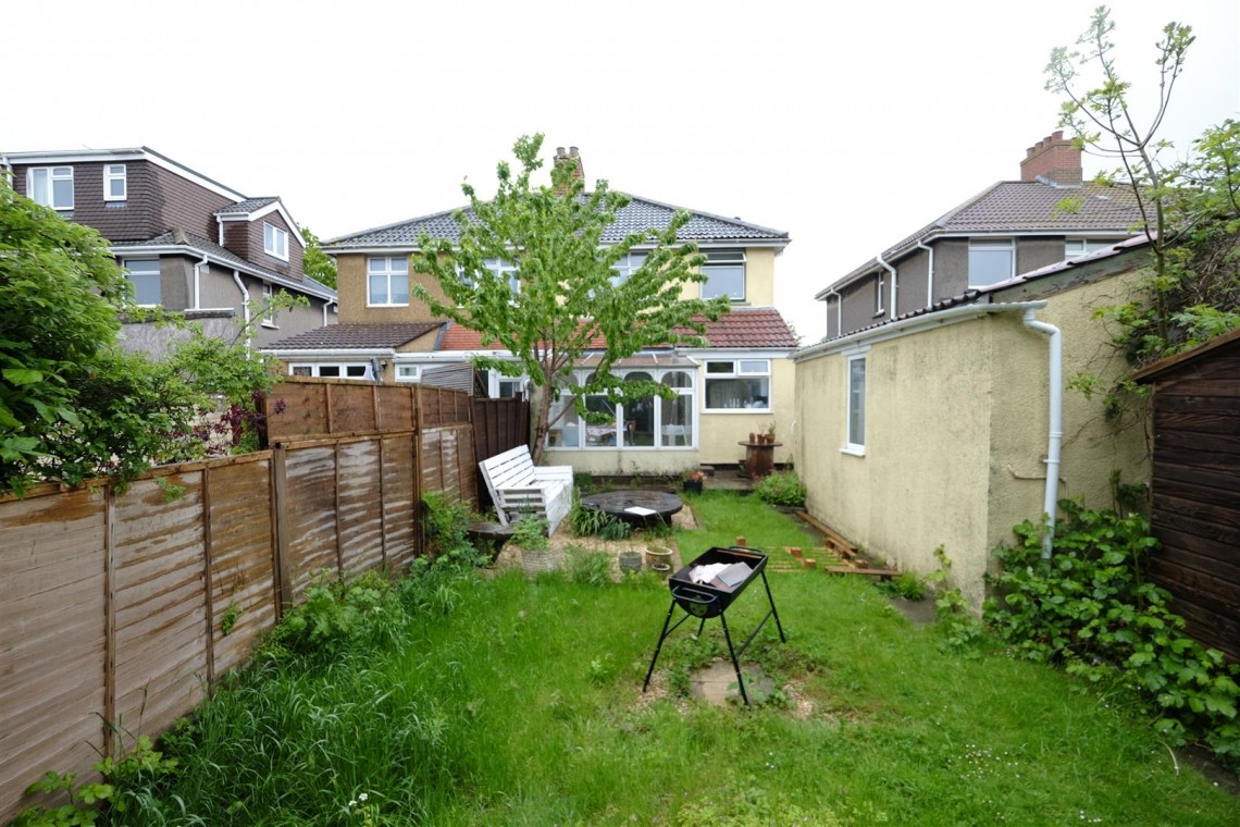 Images for 4 BED ( £23K ) / FAMILY HOME / UPDATING