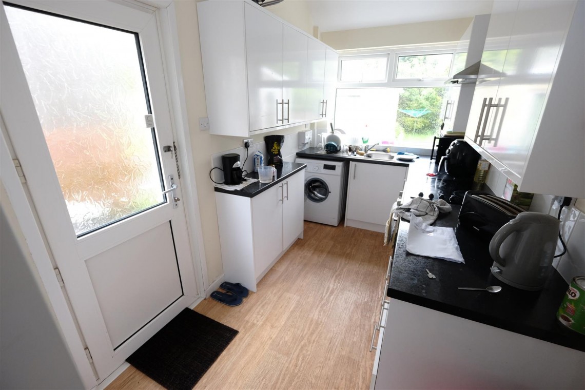 Images for 4 BED ( £23K ) / FAMILY HOME / UPDATING