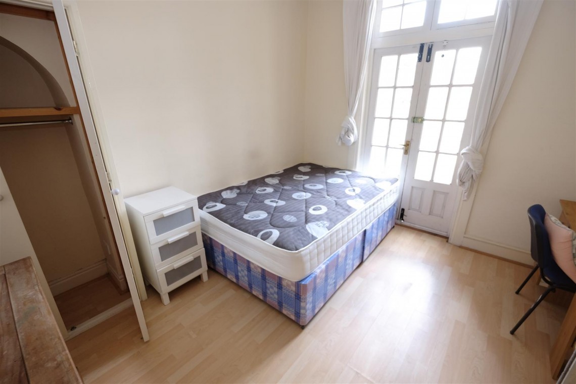 Images for 7 BED HMO ( £46k pa) STOKES CROFT