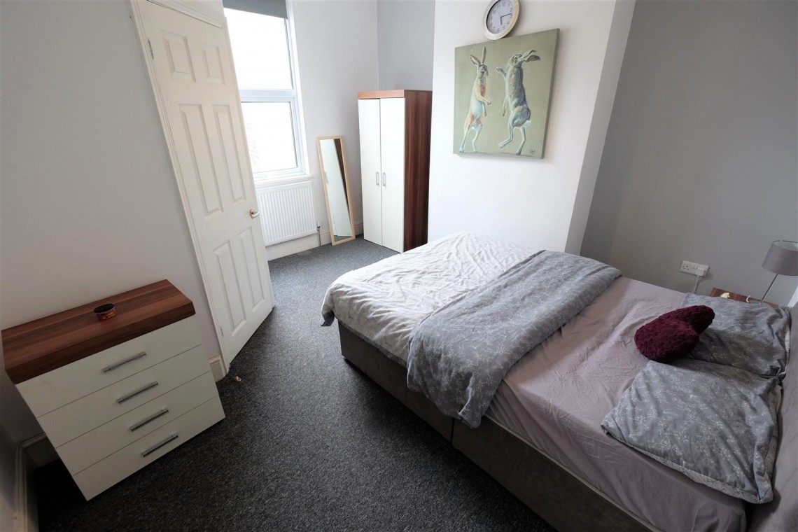 Images for 5 BED / 5 BATH HMO  ( £35k pa ) - REDFIELD