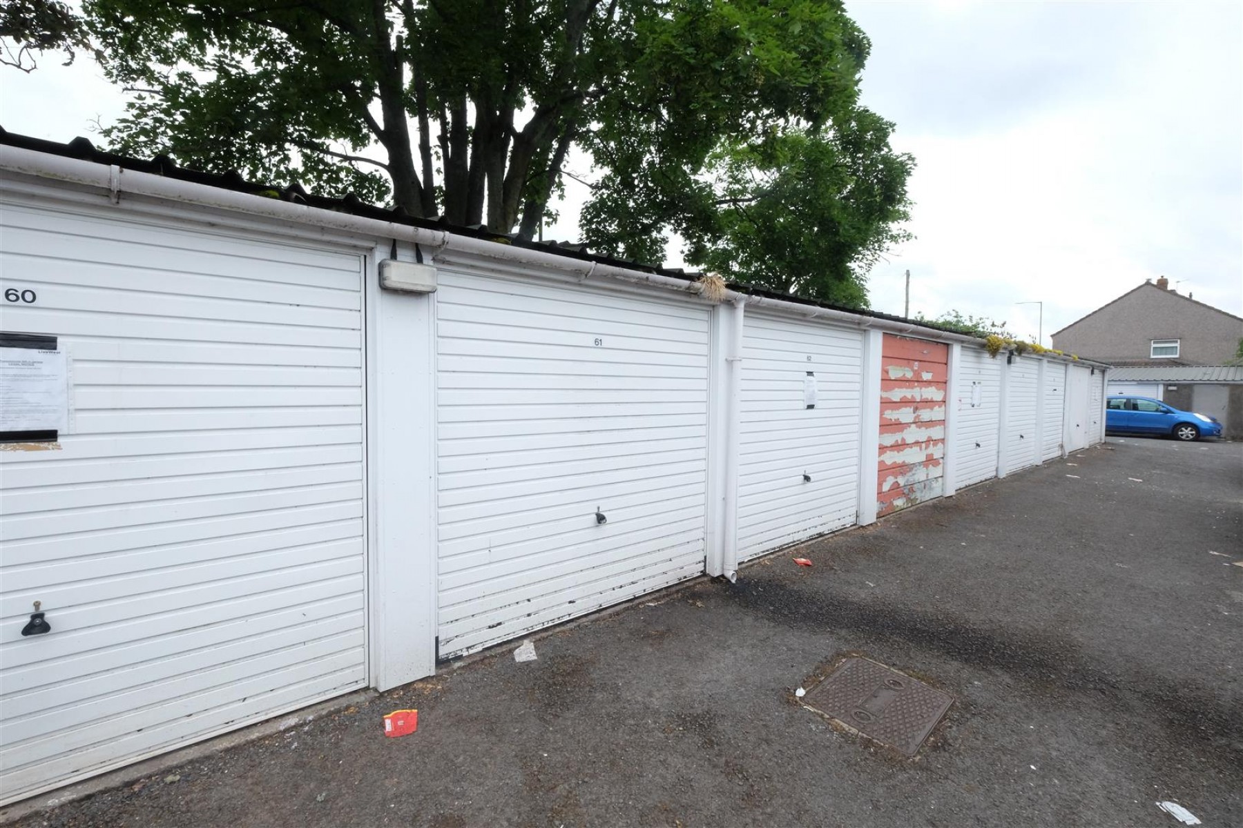 Images for 10 GARAGES - STOCKWOOD