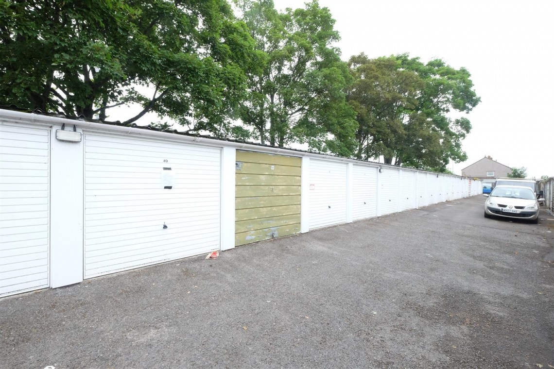 Images for 10 GARAGES - STOCKWOOD