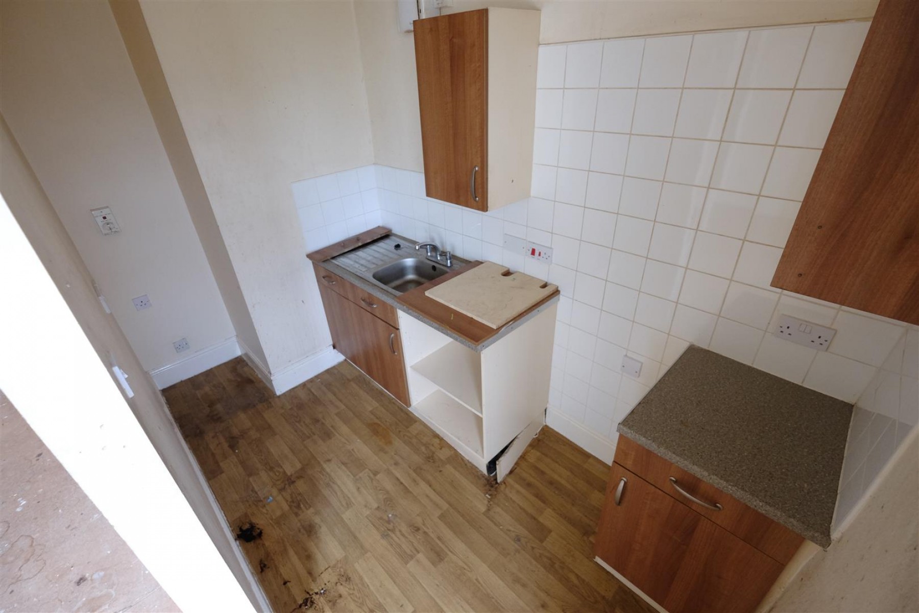 Images for FLAT FOR UPDATING - CENTRAL BATH