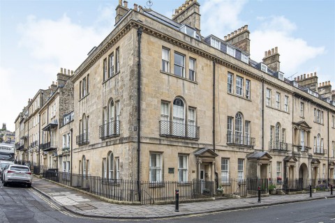 View Full Details for FLAT FOR UPDATING - BATH