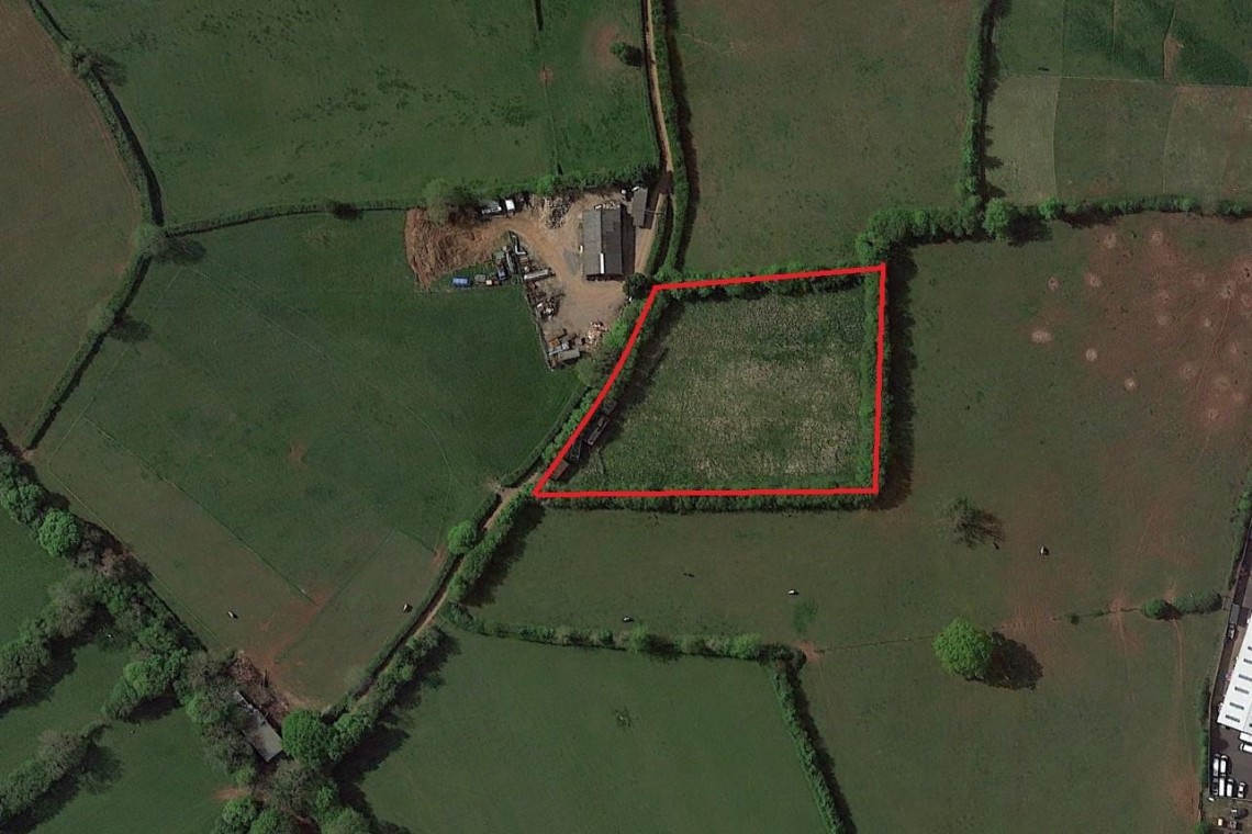 Images for 1.32 ACRE EQUESTRIAN - WINFORD