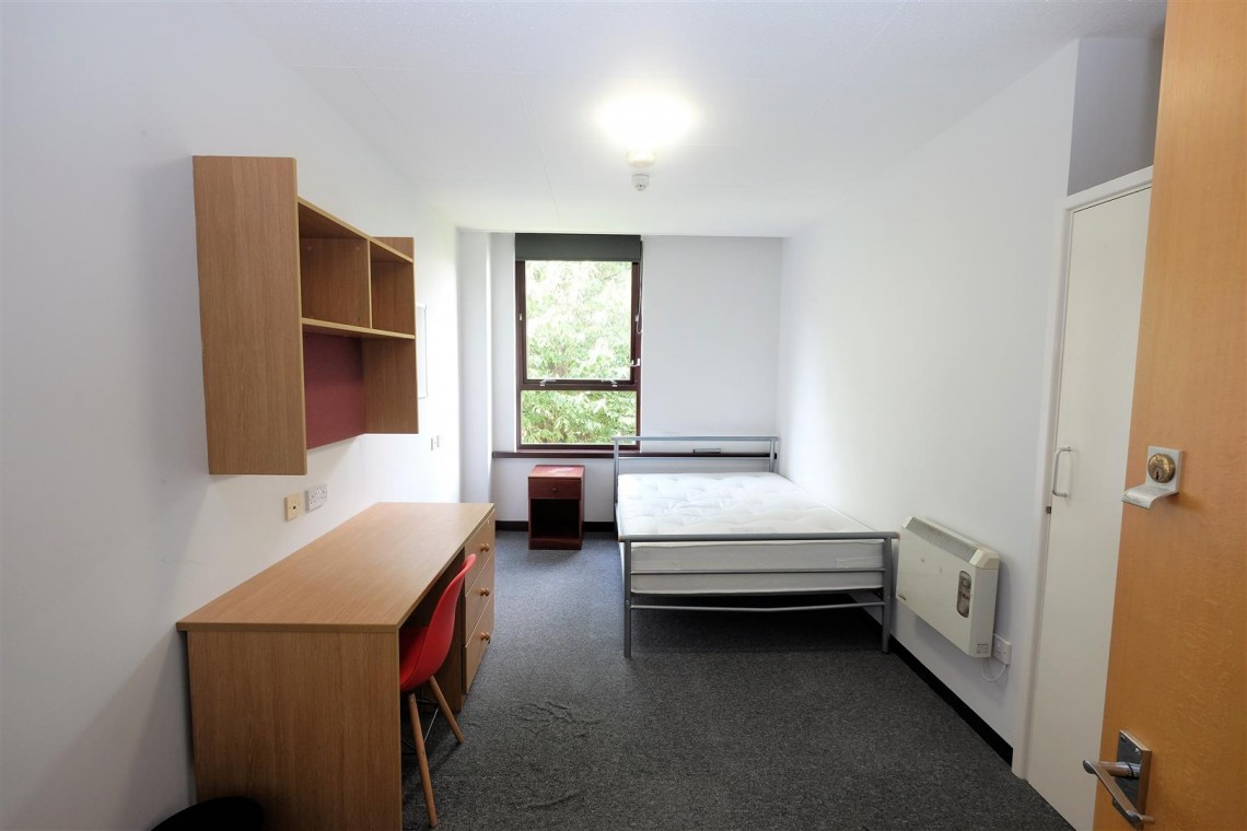 Images for STUDENT INVESTMENT - £193K PA