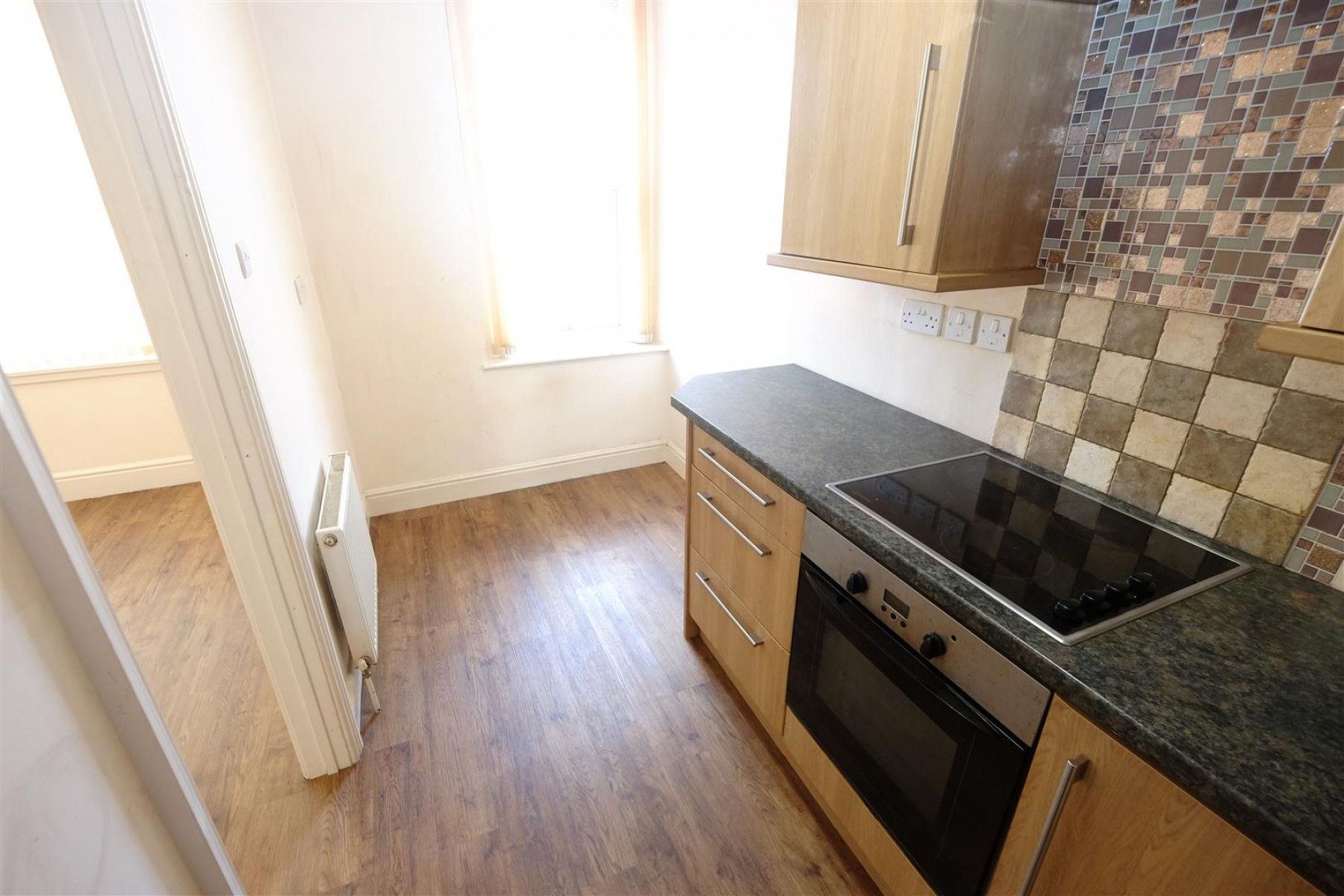 Images for VACANT FLAT - WSM
