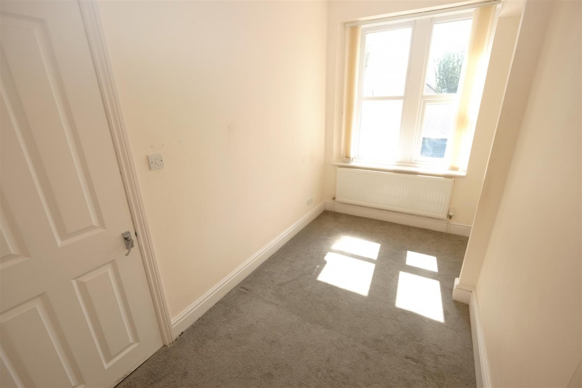 Images for VACANT FLAT - WSM