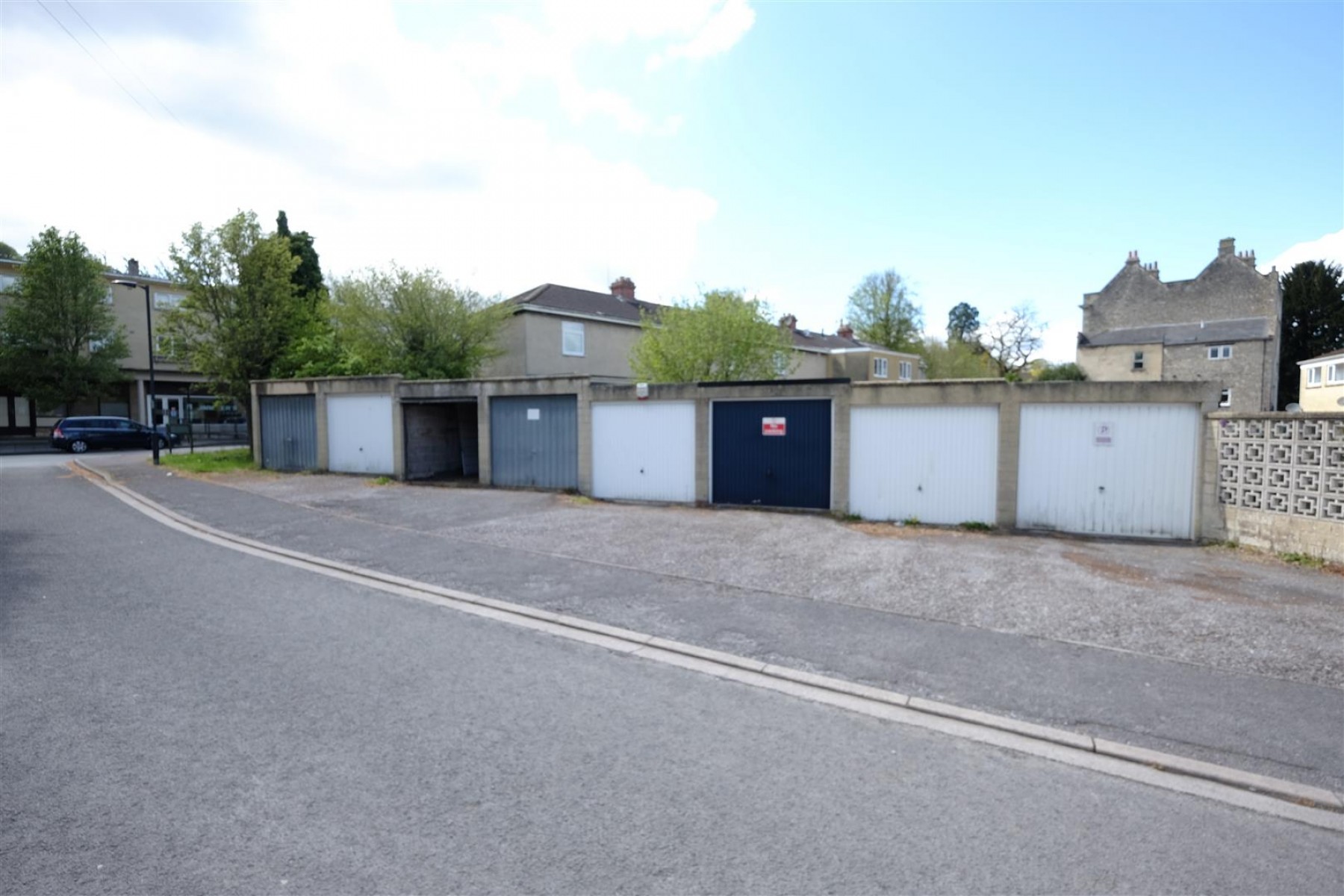 Images for SINGLE GARAGE - TWERTON