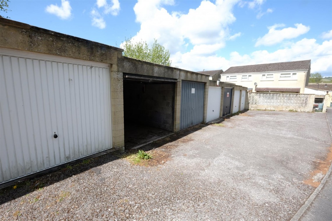 Images for SINGLE GARAGE - TWERTON