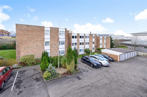 View Full Details for FLAT FOR UPDATING - FILTON