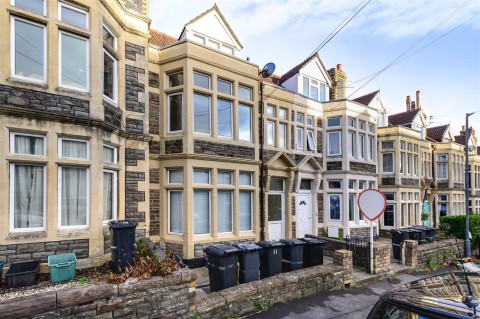 View Full Details for FLAT - REDUCED PRICE FOR AUCTION