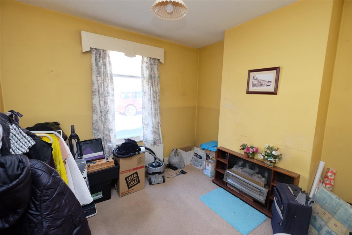 Images for HOUSE FOR UPDATING - BS3