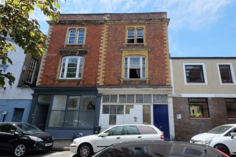 View Full Details for SHOP + FLAT - KINGSDOWN