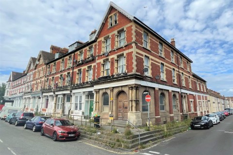 View Full Details for 10 BED HMO | £62k pa | BS11