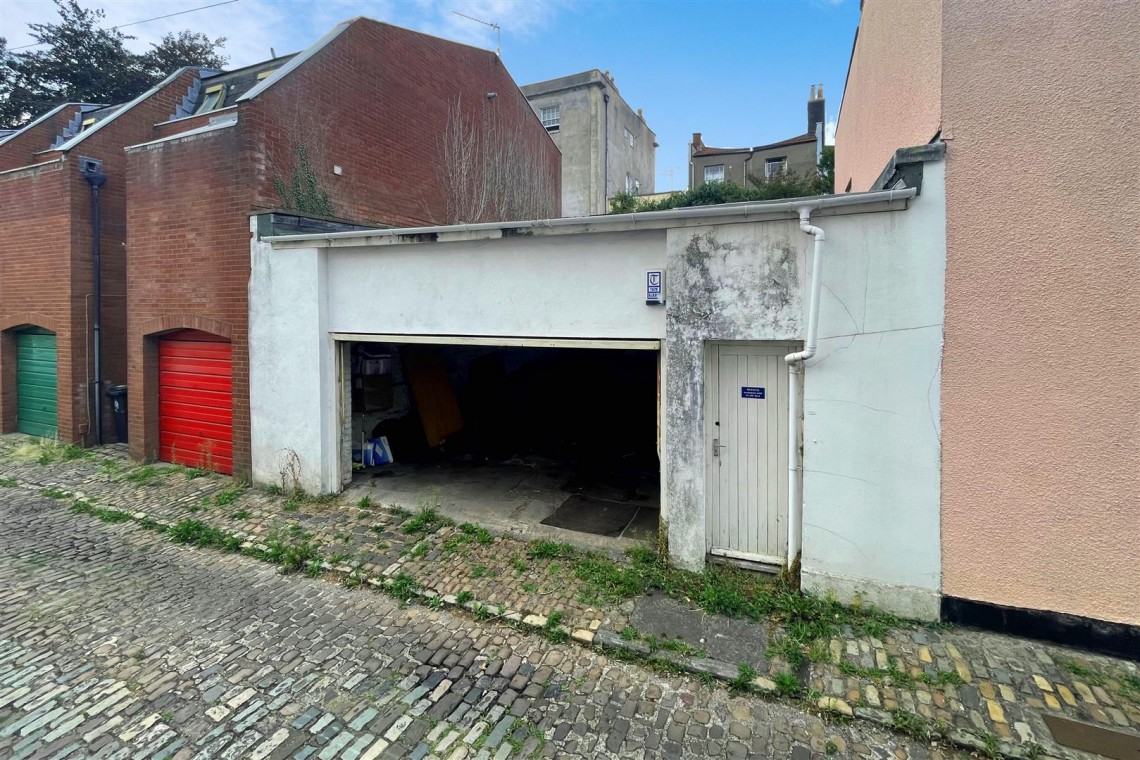 Images for GARAGE | PLOT | KINGSDOWN