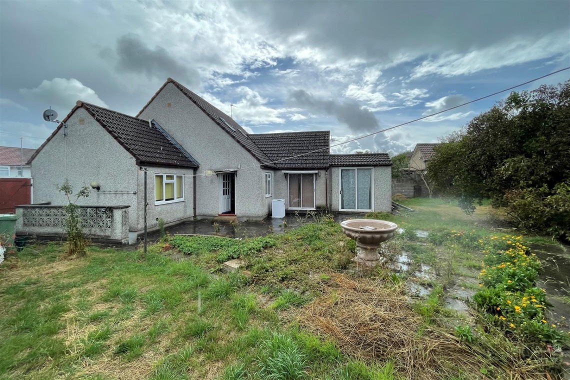 Images for DETACHED | LARGE PLOT | FILTON