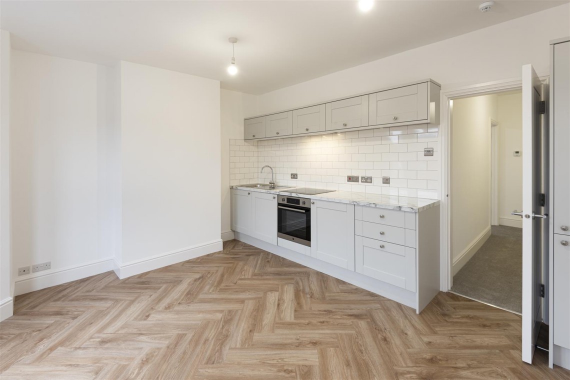 Images for FREEHOLD | 2 FLATS | BS3