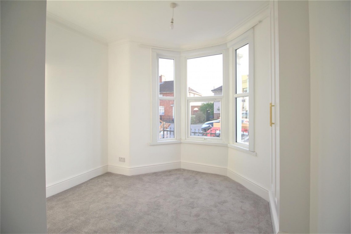 Images for FREEHOLD | 2 FLATS | BS3