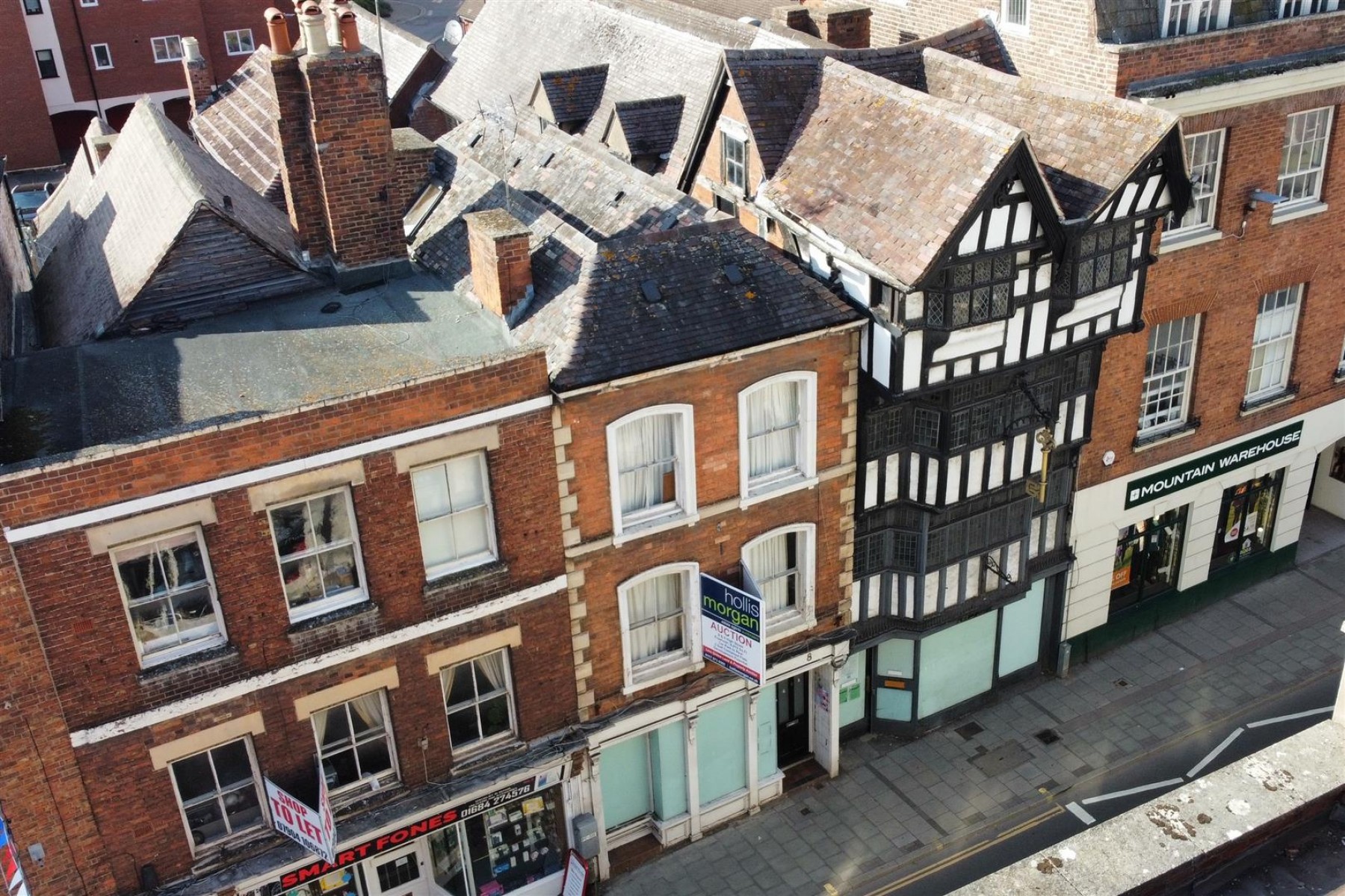 Images for 2 X LARGE FREEHOLDS + PARKING | GL20