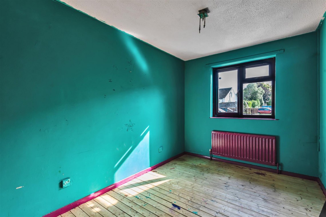 Images for 3 BED | BASIC UPDATING | EX32