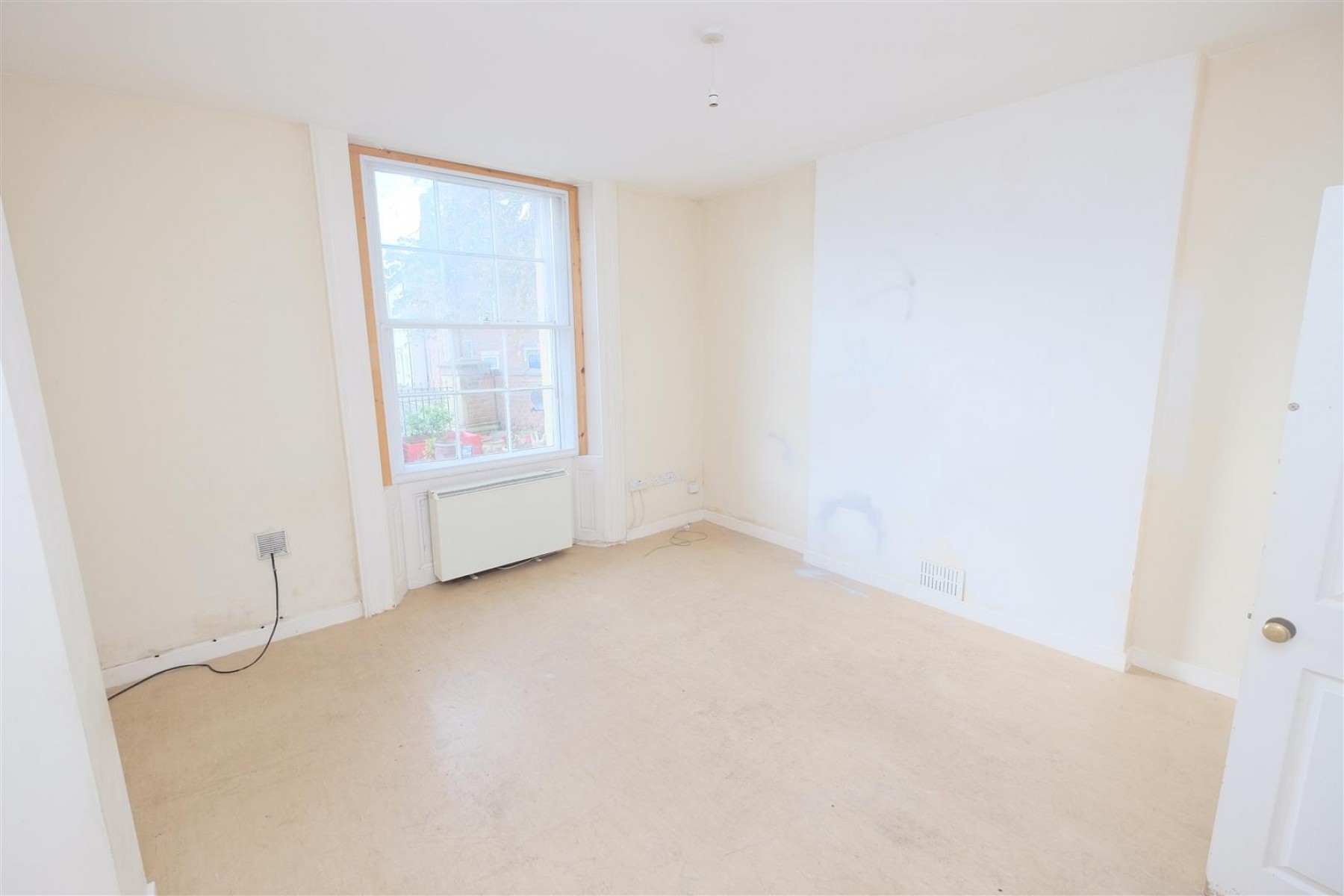 Flat 1, 56 Northload Street, Glastonbury, BA6 9QE