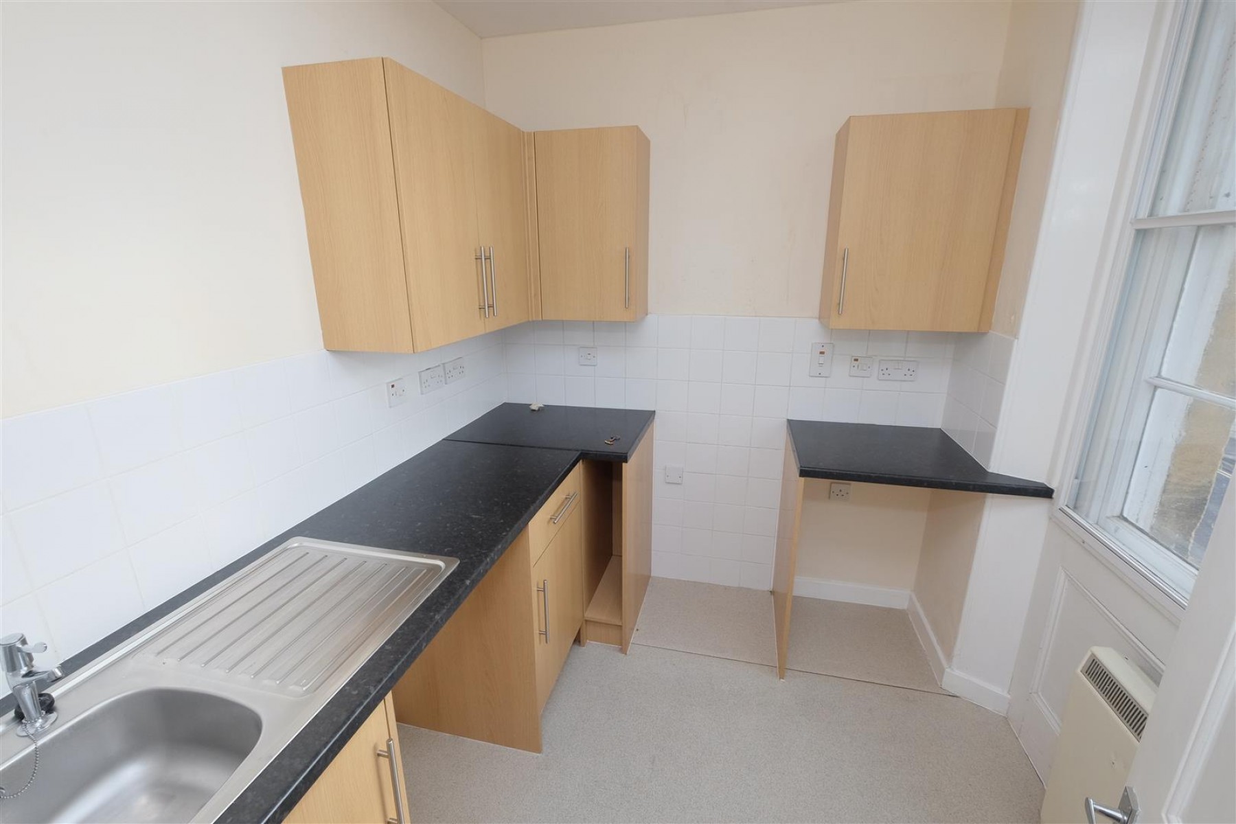 Flat 3, 56 Northload Street, Glastonbury, BA6 9QE