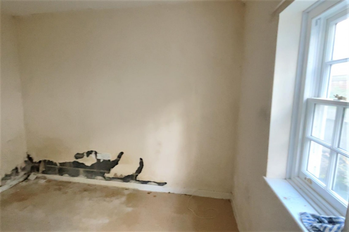 Images for HOUSE | UPDATING | BA6