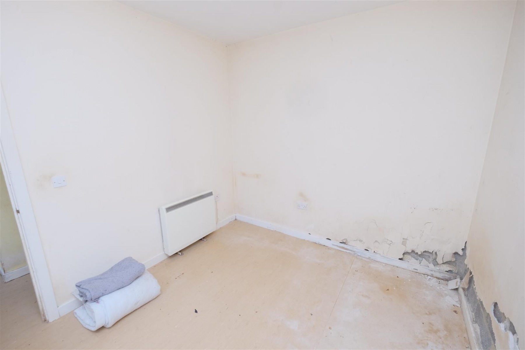 Unit 8, 56 Northload Street, Glastonbury, BA6 9QE