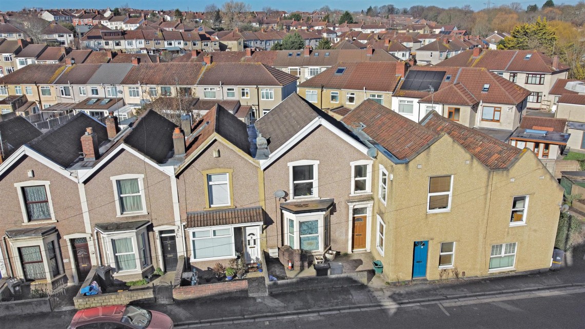 Images for HOUSE + GARAGE | BS4