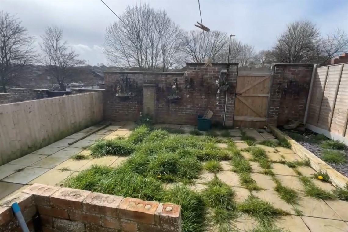 Images for HOUSE | UPDATING | BS15