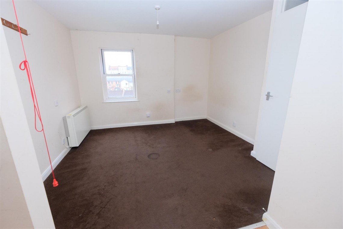 Images for FLAT | UPDATING | BS6