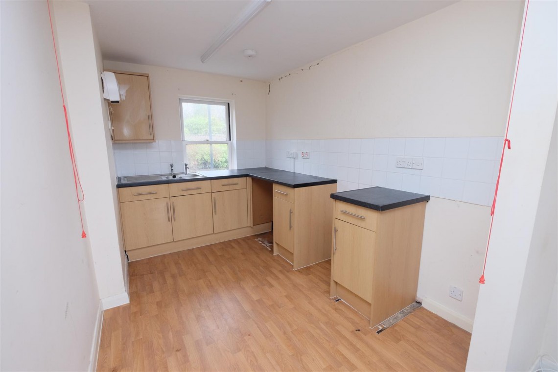 Images for FLAT | UPDATING | BS6