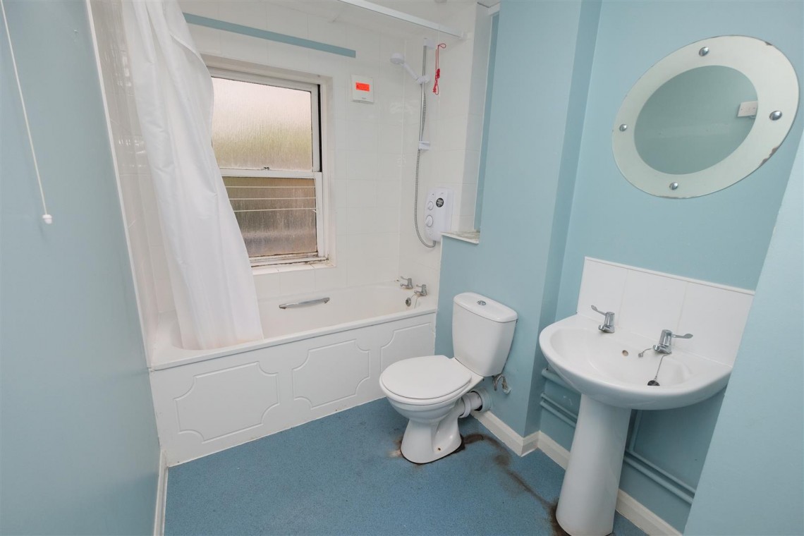 Images for FLAT | UPDATING | BS6