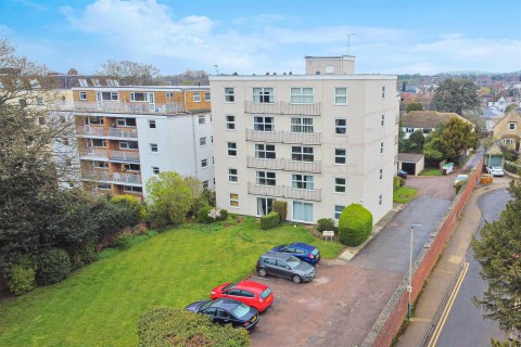 View Full Details for FLAT | CASH | CHELTENHAM