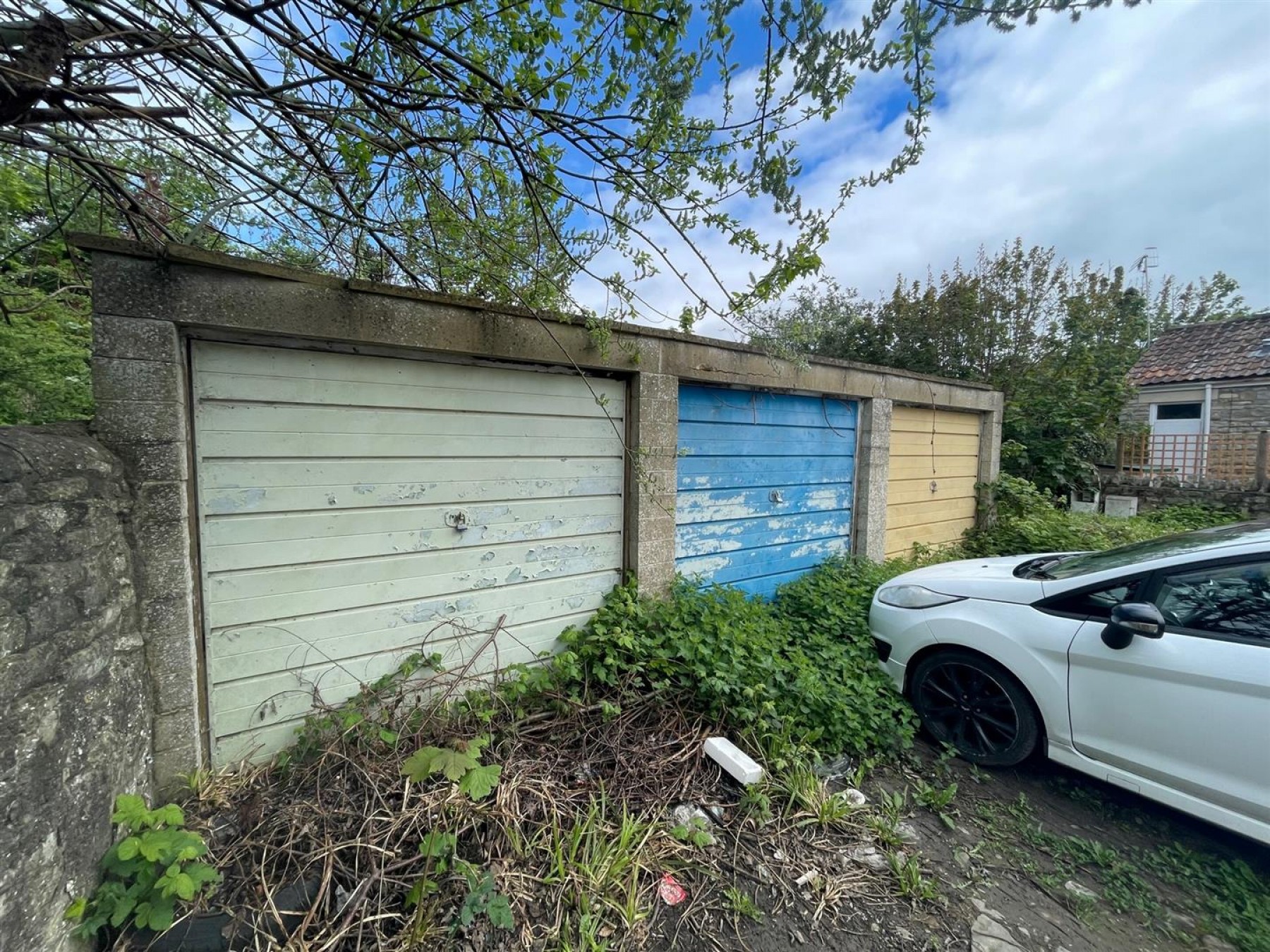 Images for GARAGE SITE | TWERTON